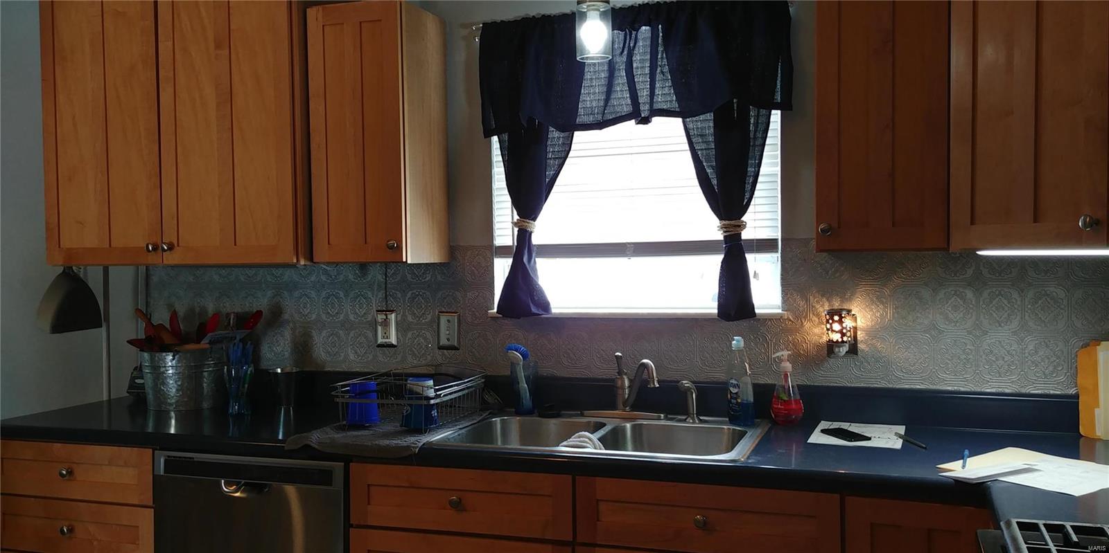 3421 Maryville Road Granite City, IL 62040 - Photo 6 of 37 Gallery Image 6