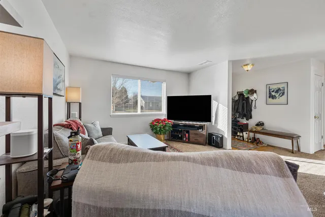 $274,000 | 257 El Camino Avenue, Twin Falls, ID 83301