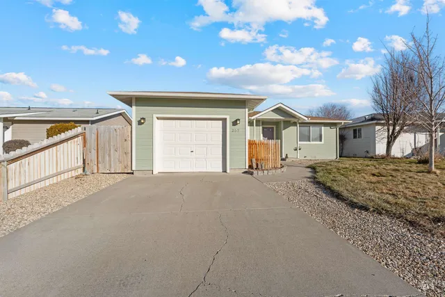 $274,000 | 257 El Camino Avenue, Twin Falls, ID 83301