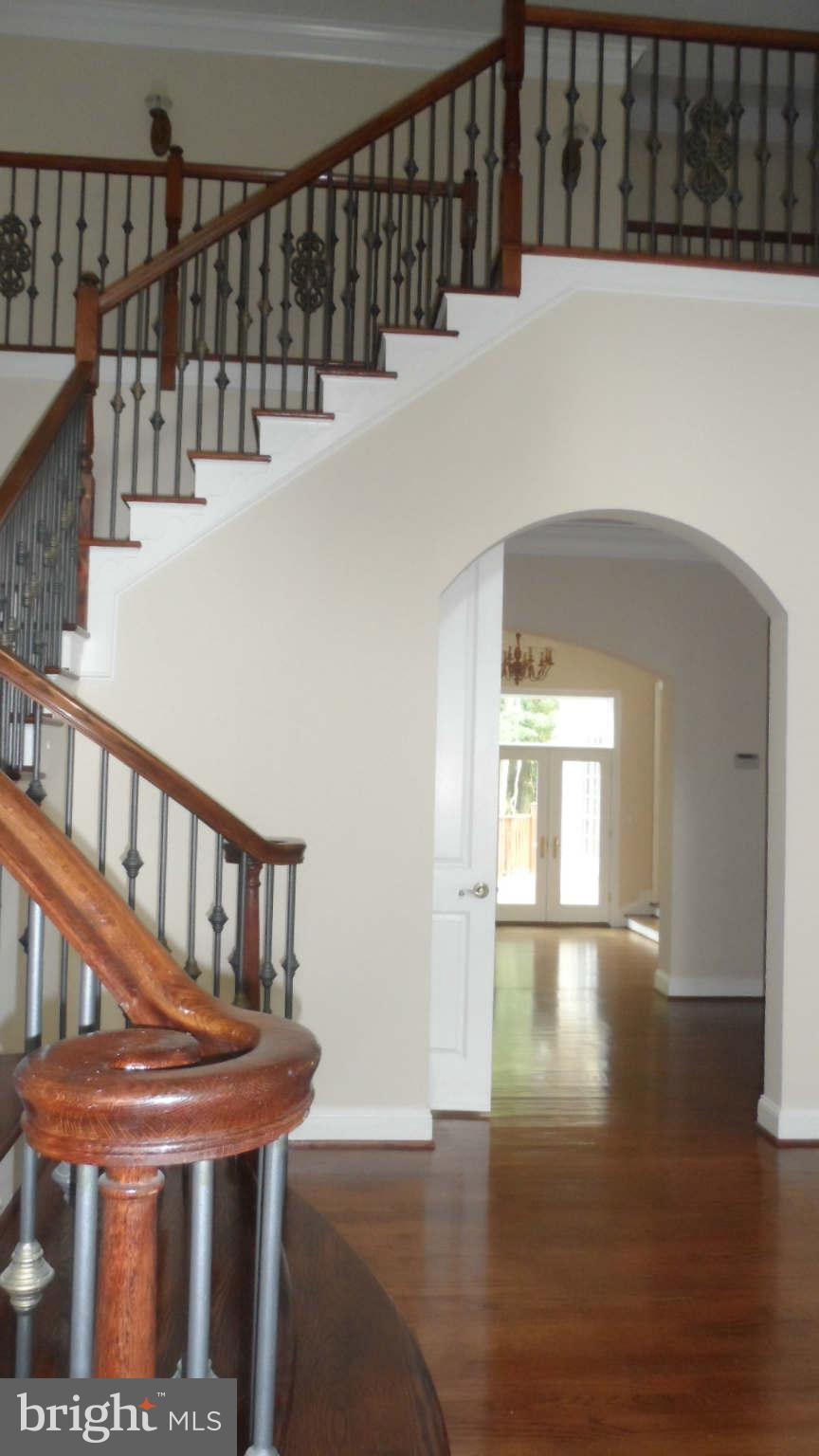 2627 Pot Spring Road Lutherville-Timonium, MD 21093 - Photo 2 of 28 Interior (General)