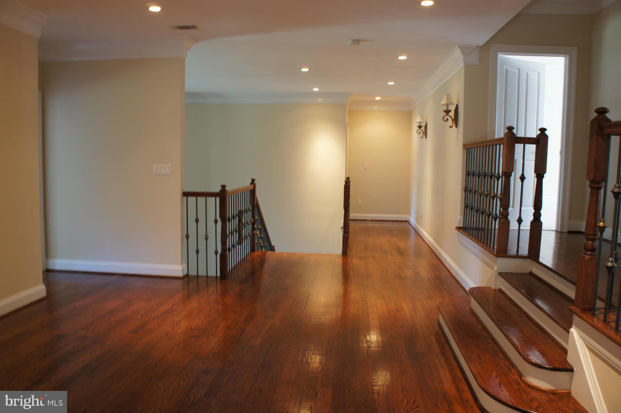 2627 Pot Spring Road Lutherville-Timonium, MD 21093 - Photo 15 of 28 Second floor landing