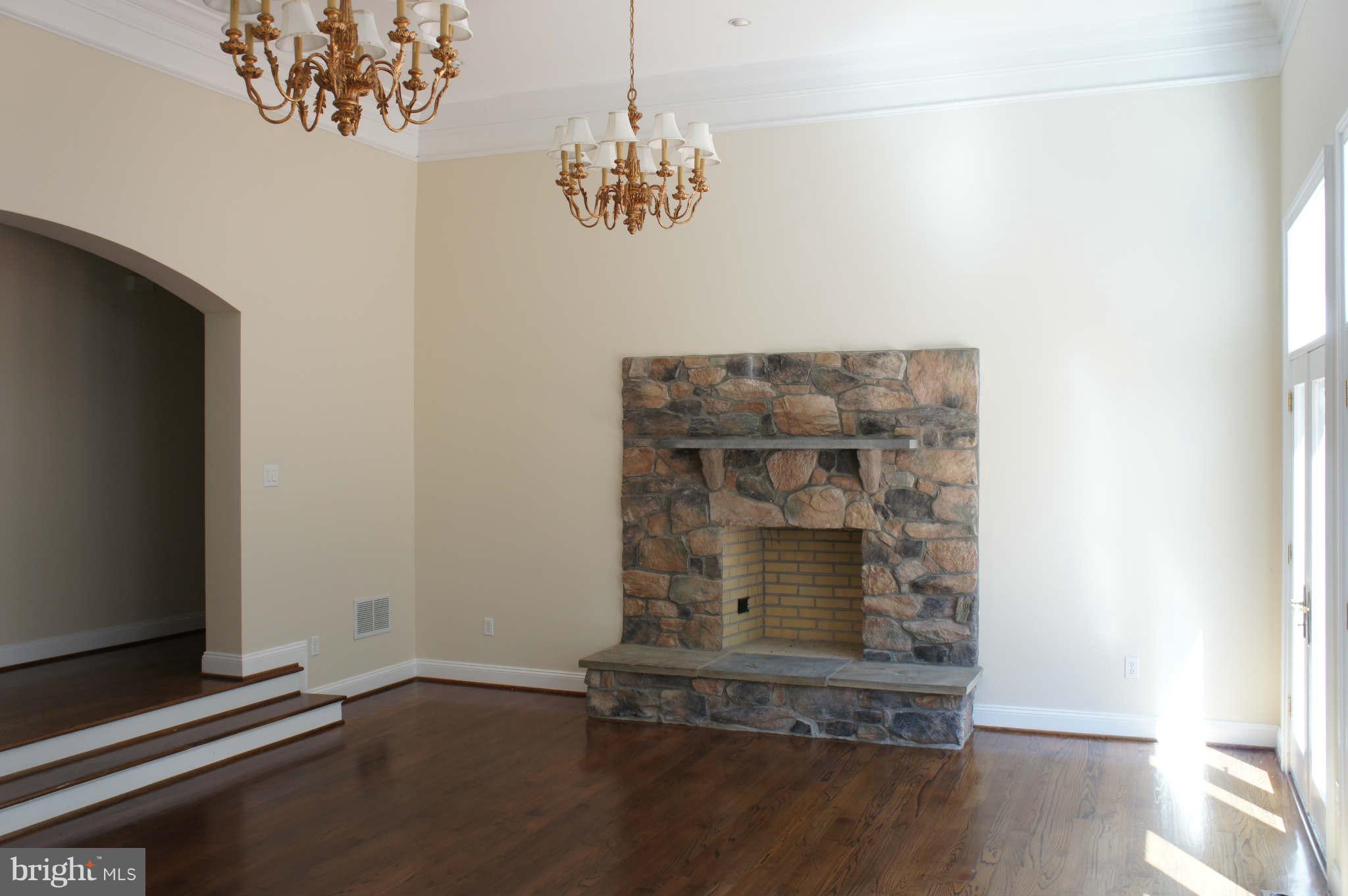 2627 Pot Spring Road Lutherville-Timonium, MD 21093 - Photo 3 of 28 Living Room