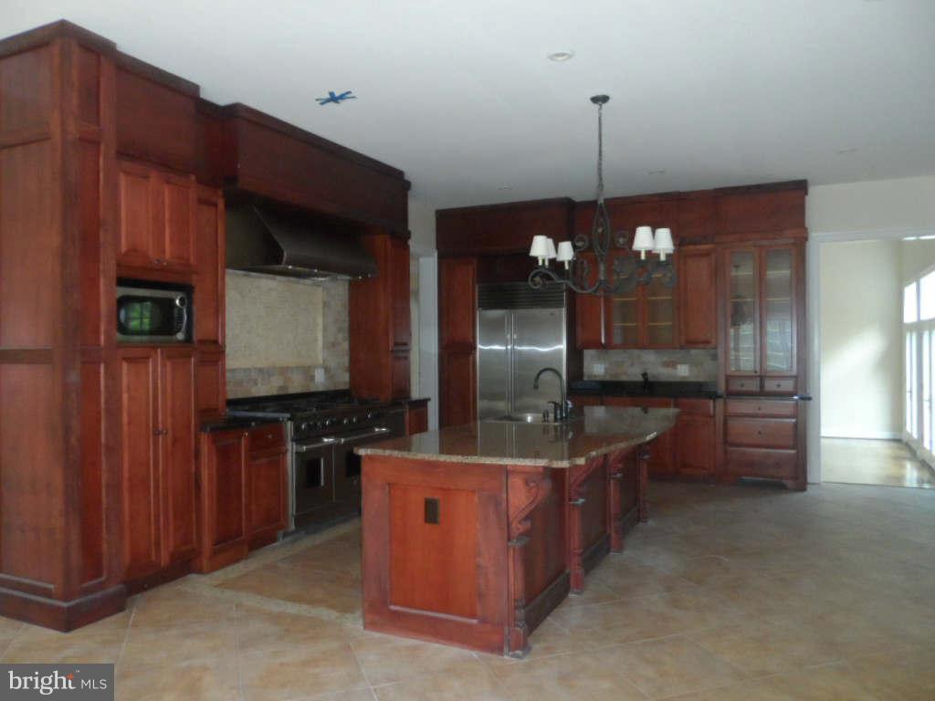 2627 Pot Spring Road Lutherville-Timonium, MD 21093 - Photo 7 of 28 Kitchen