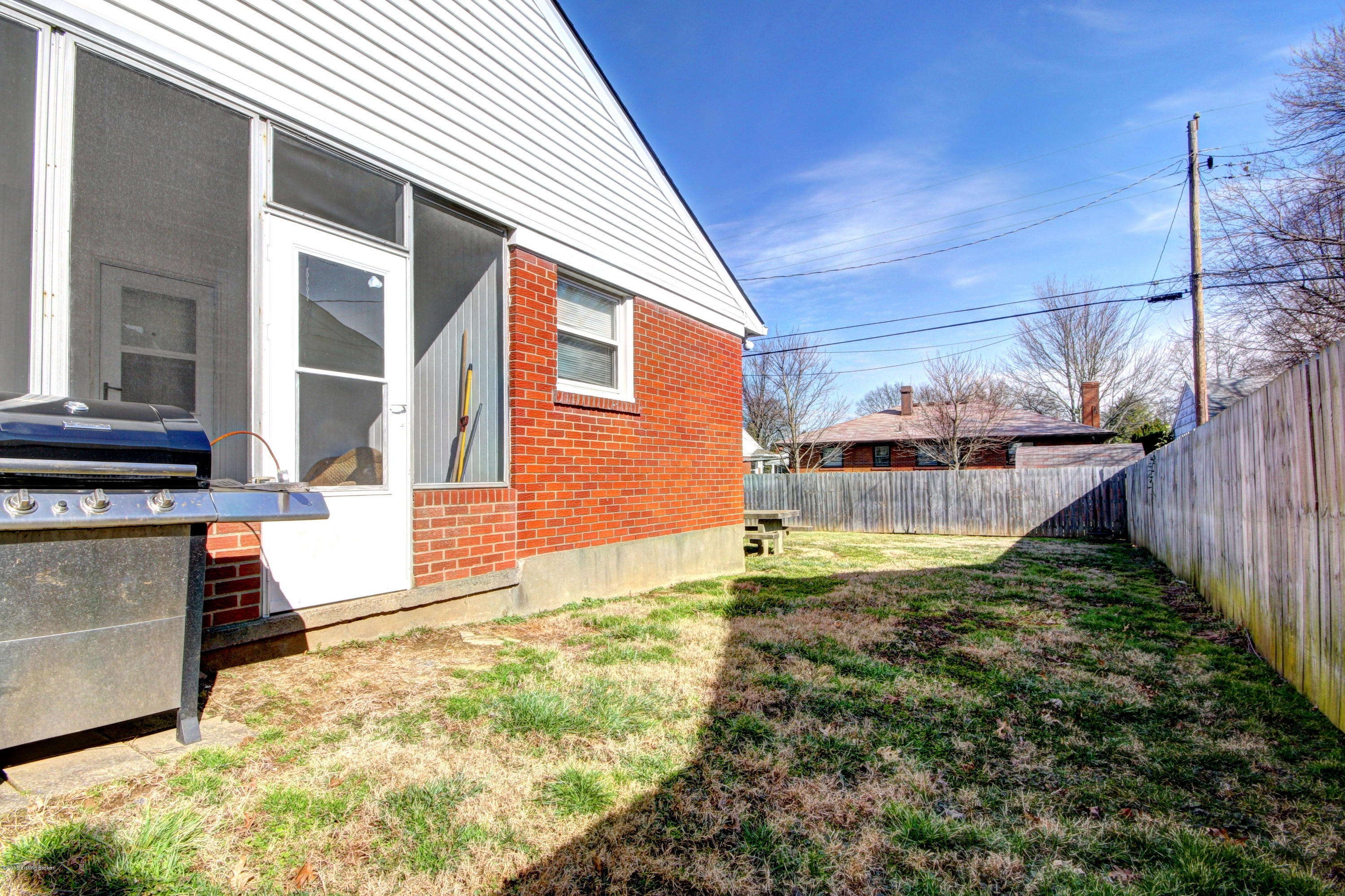3727 Rouge Way Louisville, KY 40218 - Photo 34 of 38 Rouge Way #34