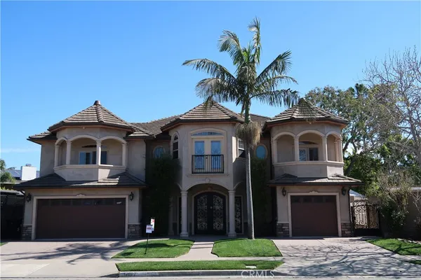 $2,990,000 | 16802 Kamalii Drive, Huntington Beach, CA 92649