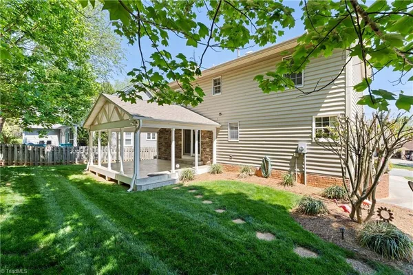 $389,900 | 4450 Greenfield Way Drive, Winston-Salem, NC 27103
