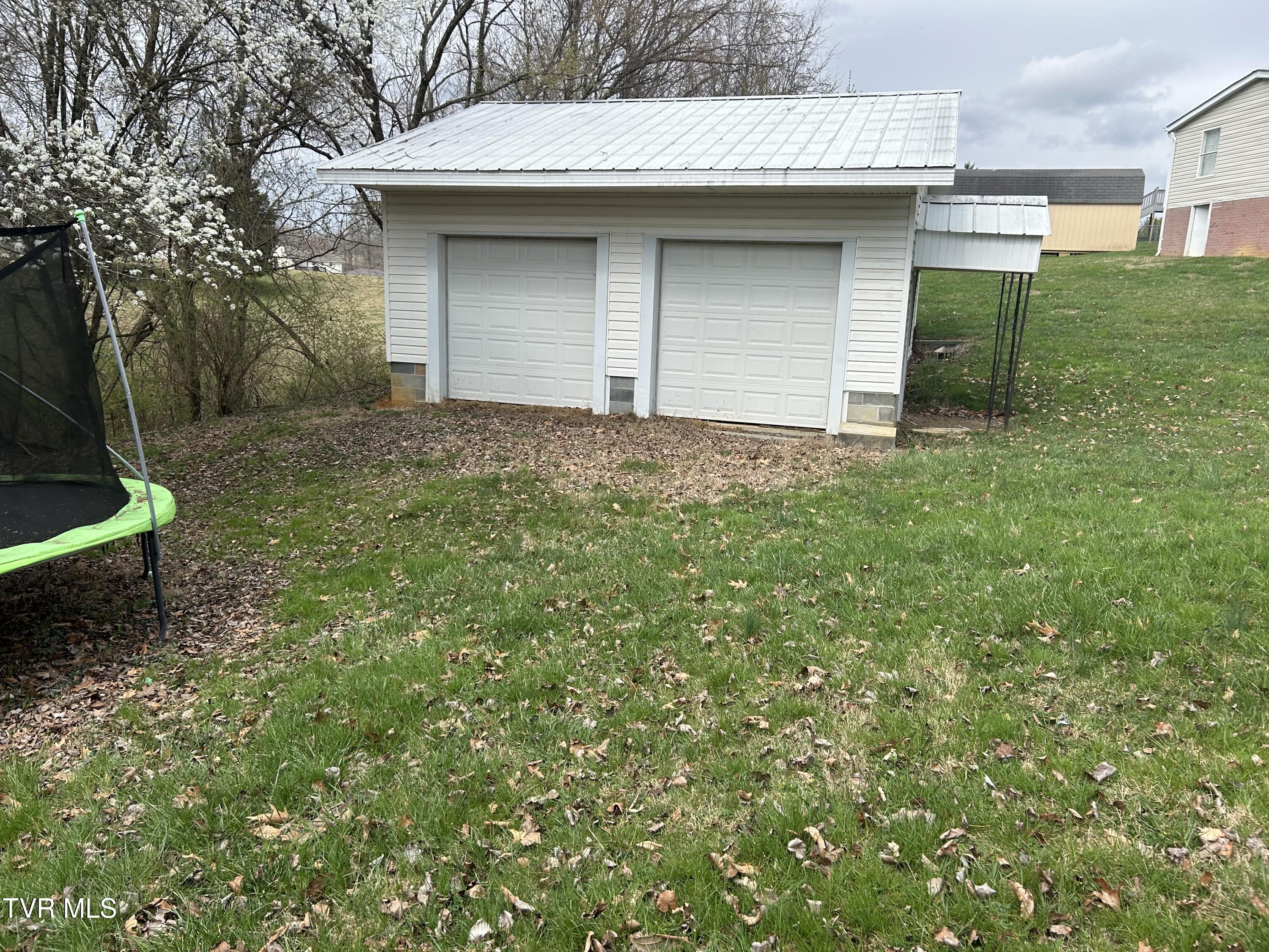 257 Lynn Road Johnson City, TN 37604 - Photo 3 of 11 257 10