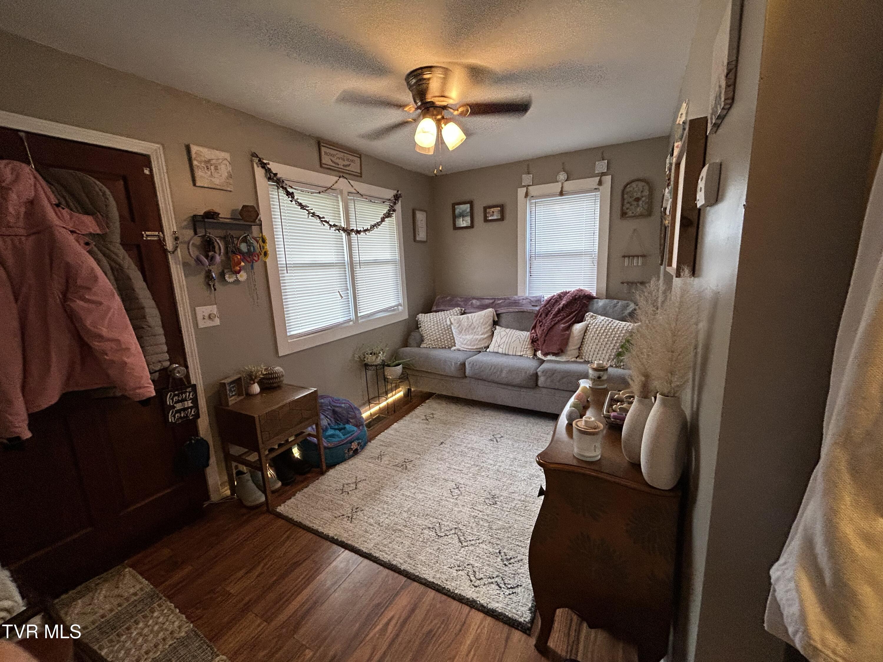 257 Lynn Road Johnson City, TN 37604 - Photo 4 of 11 257 4