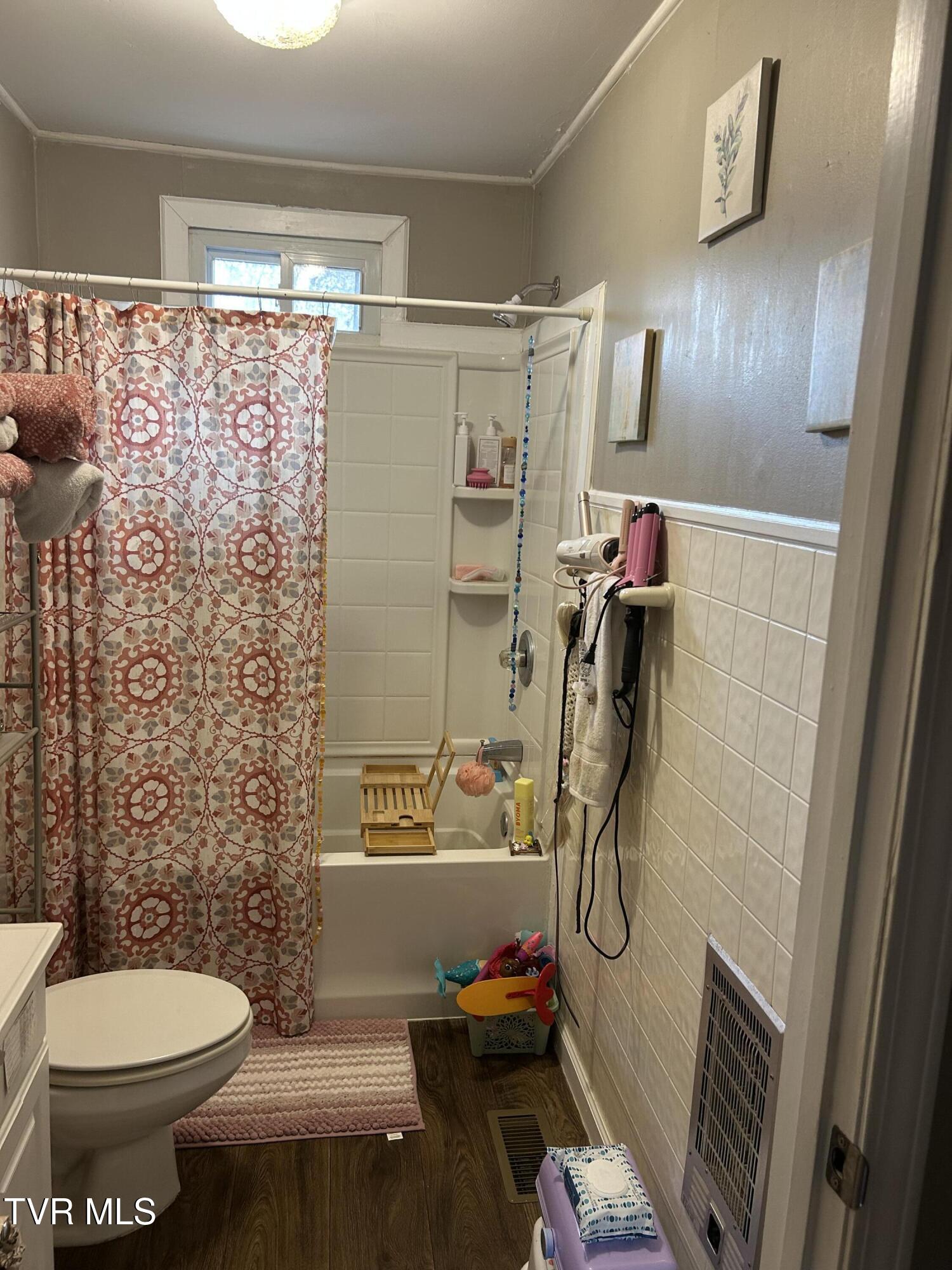 257 Lynn Road Johnson City, TN 37604 - Photo 8 of 11 257