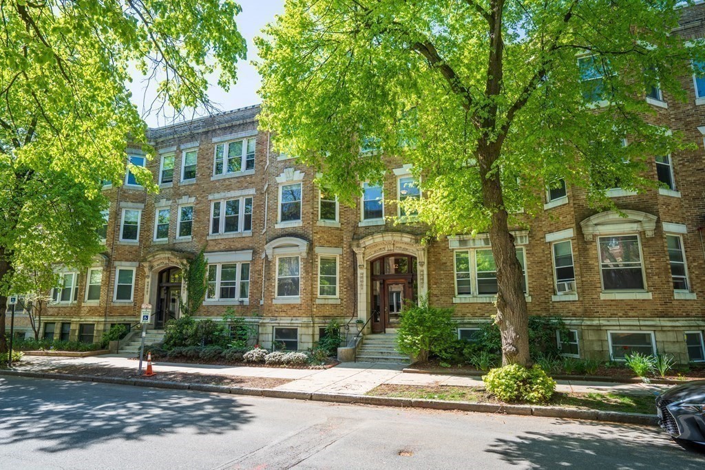 12 Euston Street, Unit 2 Brookline, MA 02446 - Photo 13 of 13