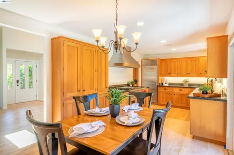 $1,538,000 | 5812 Alderbrook Court, Castro Valley, CA 94552