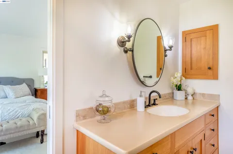$1,538,000 | 5812 Alderbrook Court, Castro Valley, CA 94552