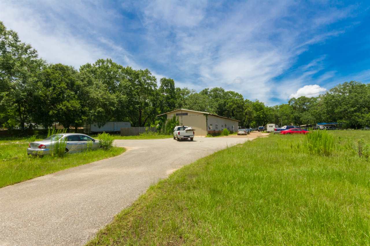 1021 North Hickory Street Foley, AL 36535 - Photo 4 of 6