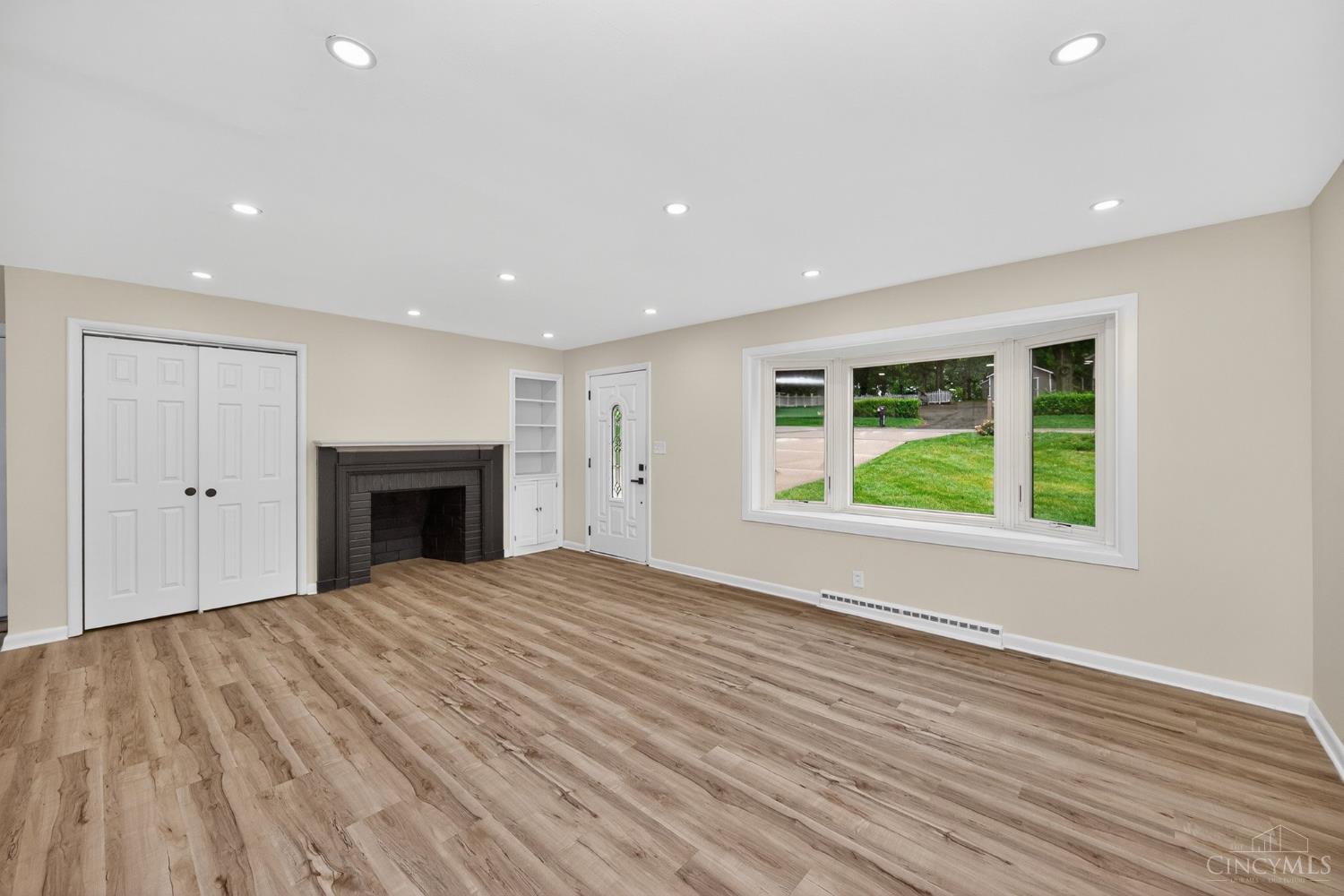 1856 Resor Road Fairfield, OH 45014 - Photo 5 of 54