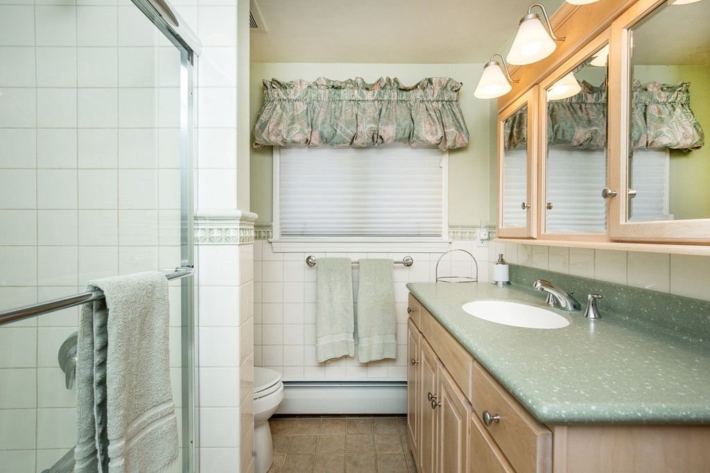 35 Estabrook Road Swampscott, MA 01907 - Photo 13 of 17 Gallery Image 13