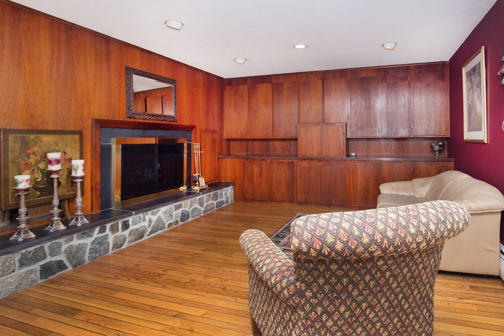 35 Estabrook Road Swampscott, MA 01907 - Photo 8 of 17 Gallery Image 8