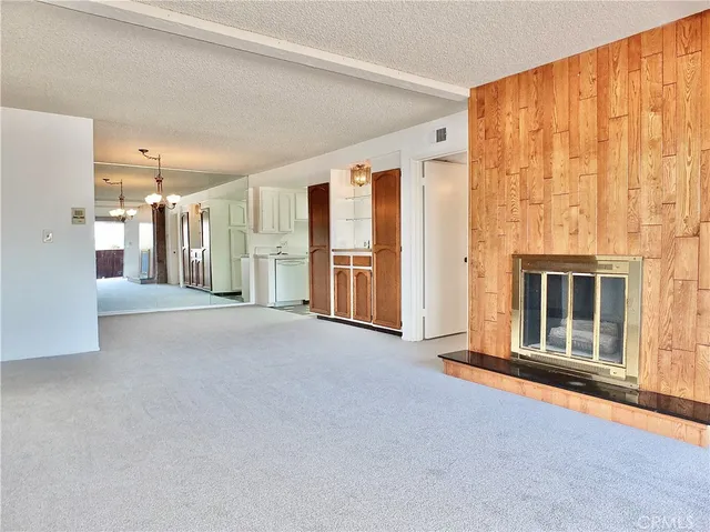 $559,000 | 2805 East 3rd Street, Unit 10, Long Beach, CA 90814