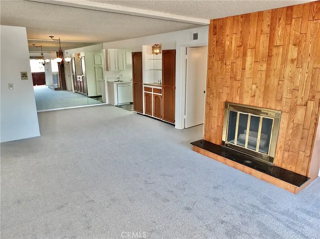 $559,000 | 2805 East 3rd Street, Unit 10, Long Beach, CA 90814