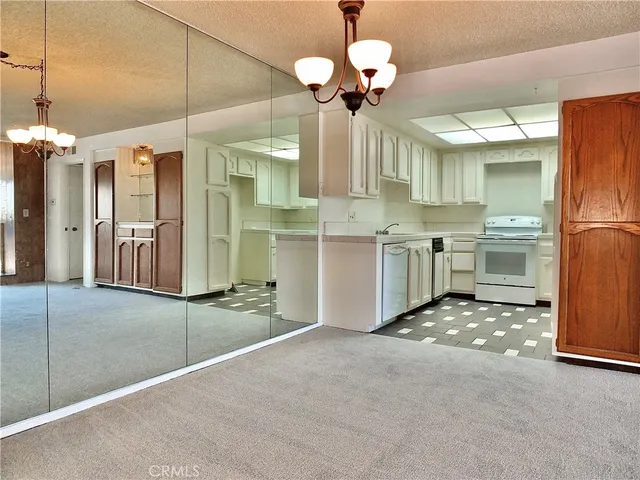 $559,000 | 2805 East 3rd Street, Unit 10, Long Beach, CA 90814