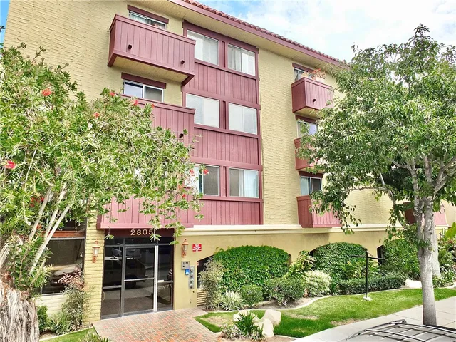 $559,000 | 2805 East 3rd Street, Unit 10, Long Beach, CA 90814