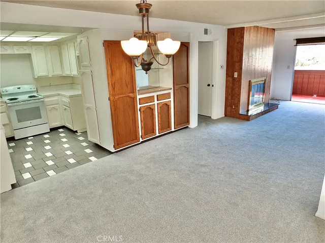 $559,000 | 2805 East 3rd Street, Unit 10, Long Beach, CA 90814