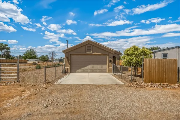 $250,000 | 2895 East Suffock Avenue, Kingman, AZ 86409