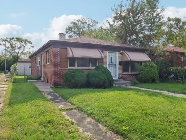 $149,999 | 14901 Western Avenue, Harvey, IL 60426