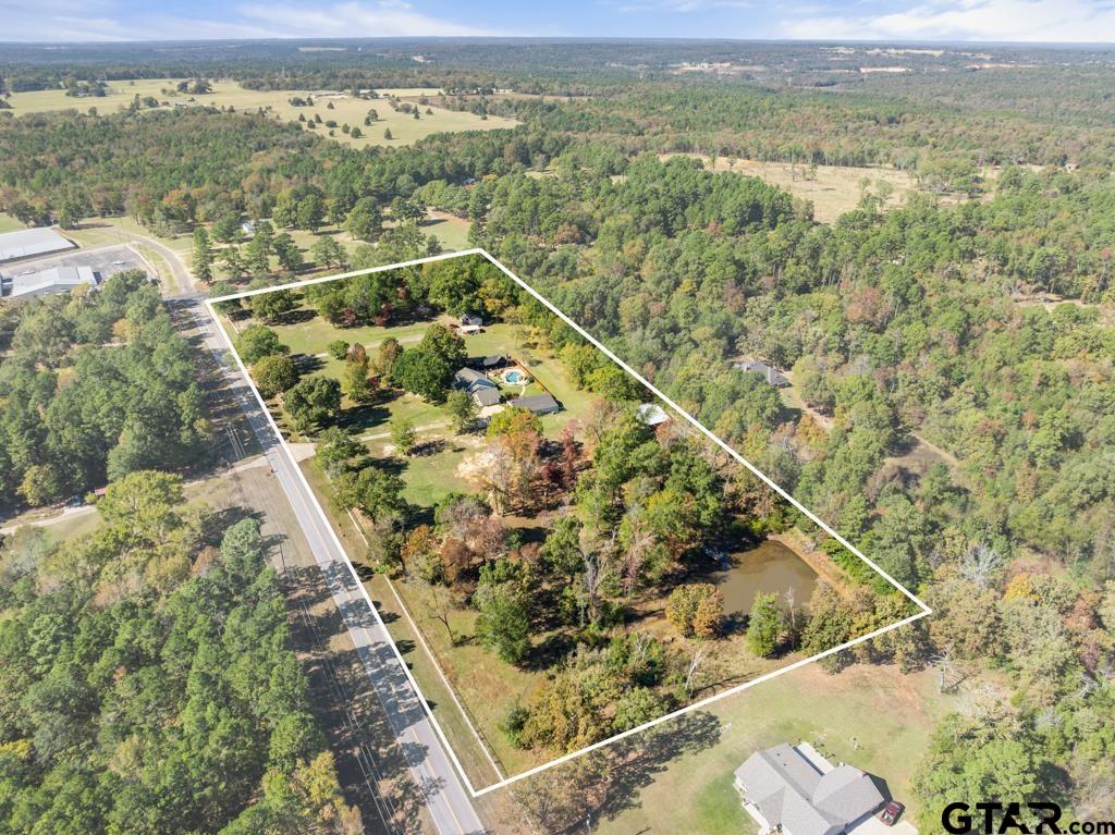 10433 County Road 334 Tyler, TX 75708 - Photo 3 of 43 a view of a city