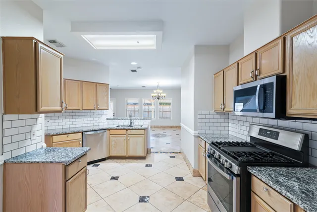 $2,800 | 15423 Day Trip Trail, Cypress, TX 77429