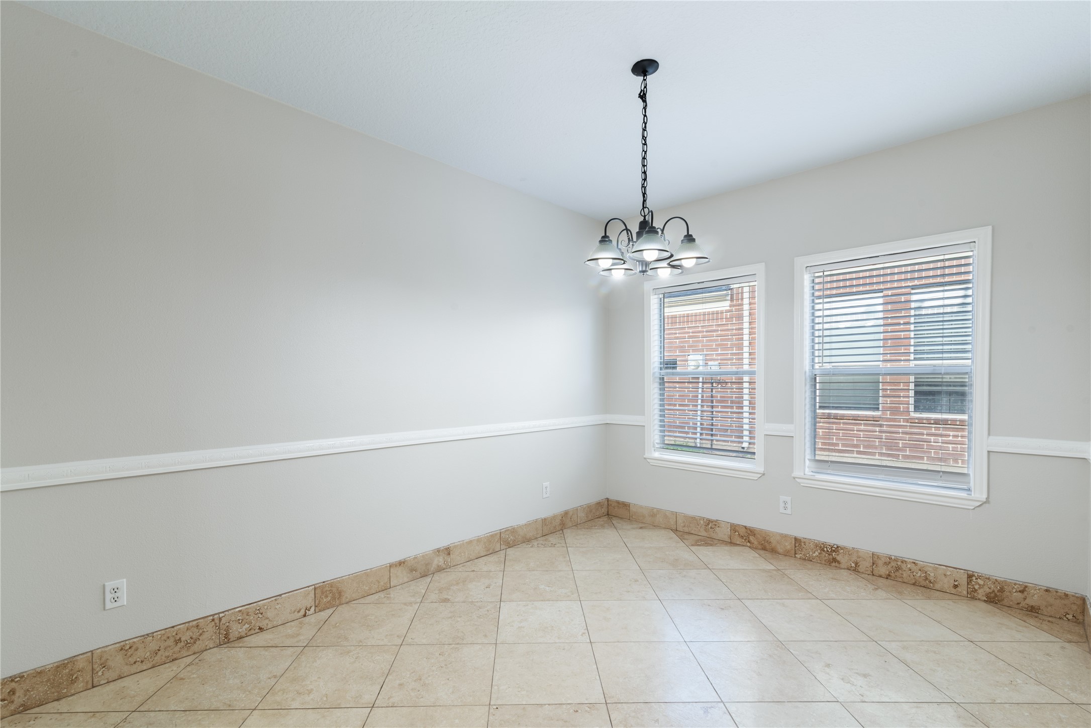 15423 Day Trip Trail Cypress, TX 77429 - Photo 10 of 31 a view of an empty room with a window