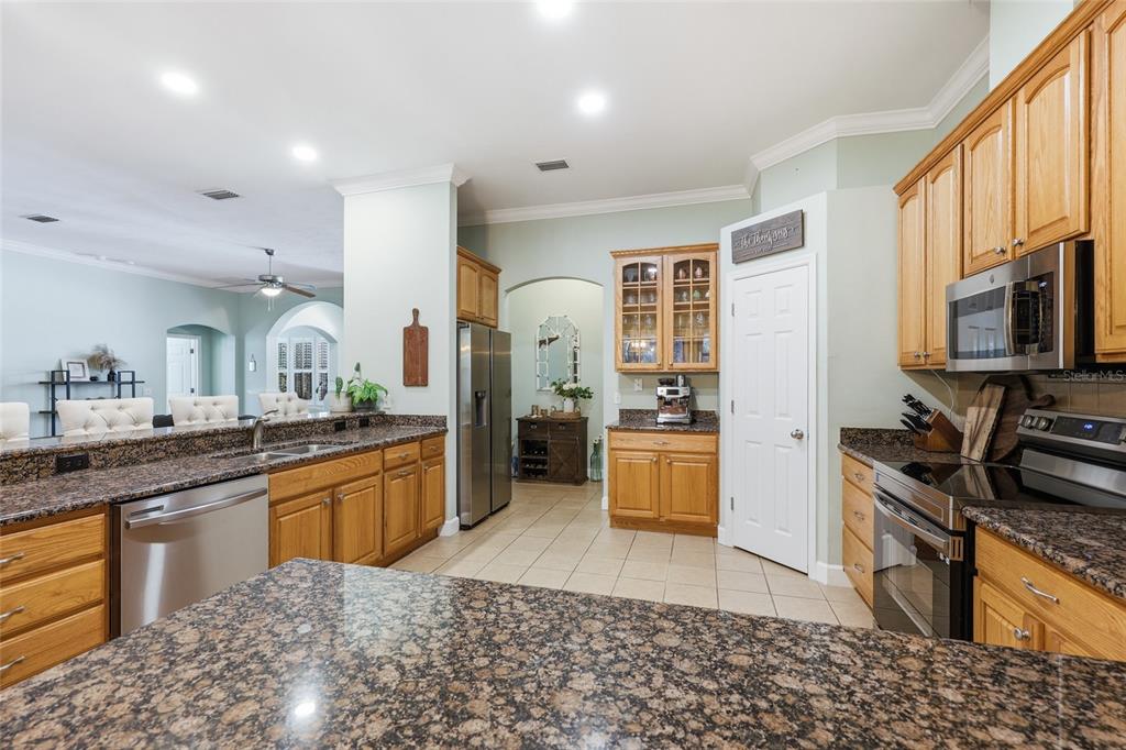 6465 Southwest 88th Terrace Gainesville, FL 32608 - Photo 5 of 40