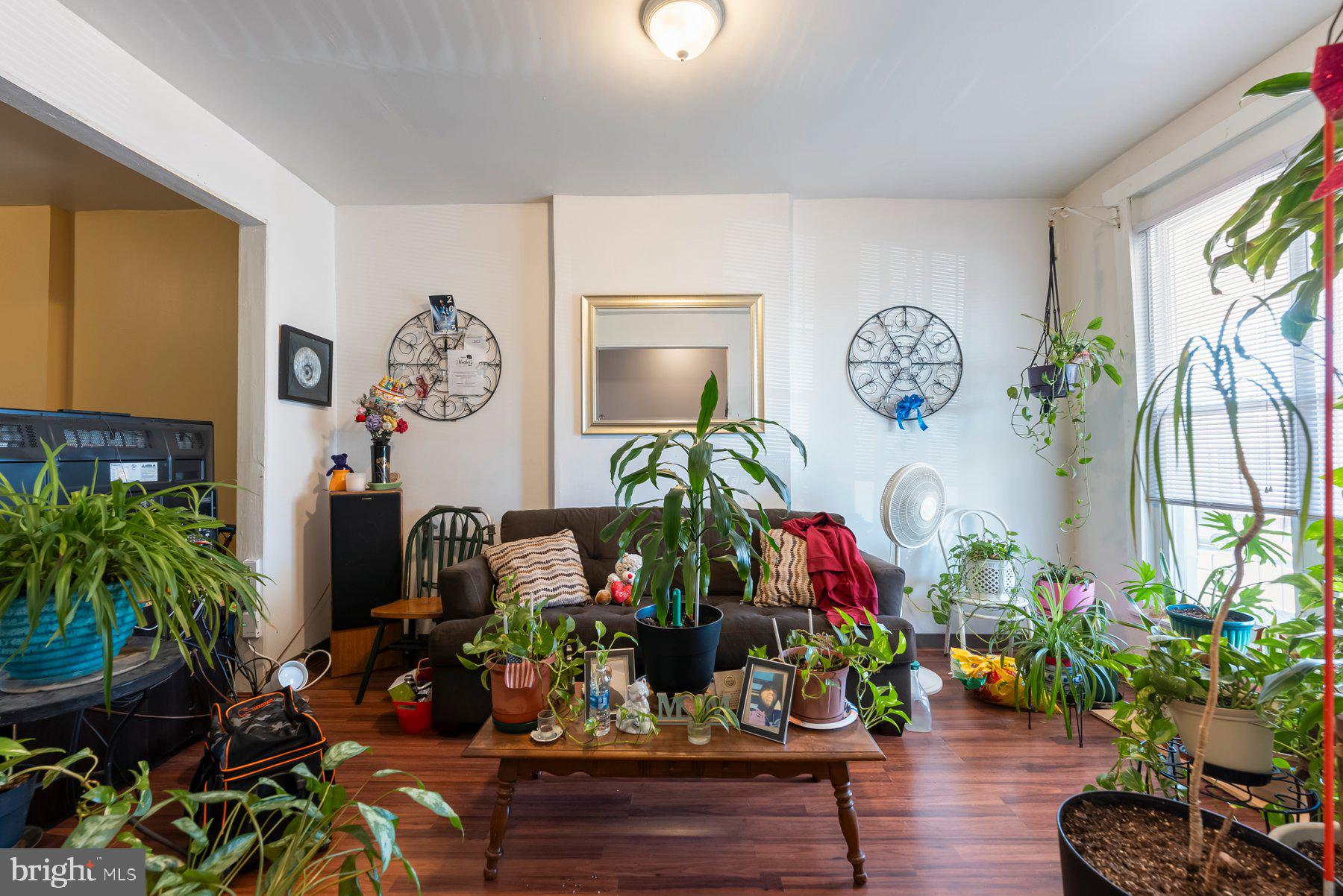 2812 Rayner Avenue Baltimore, MD 21216 - Photo 3 of 23