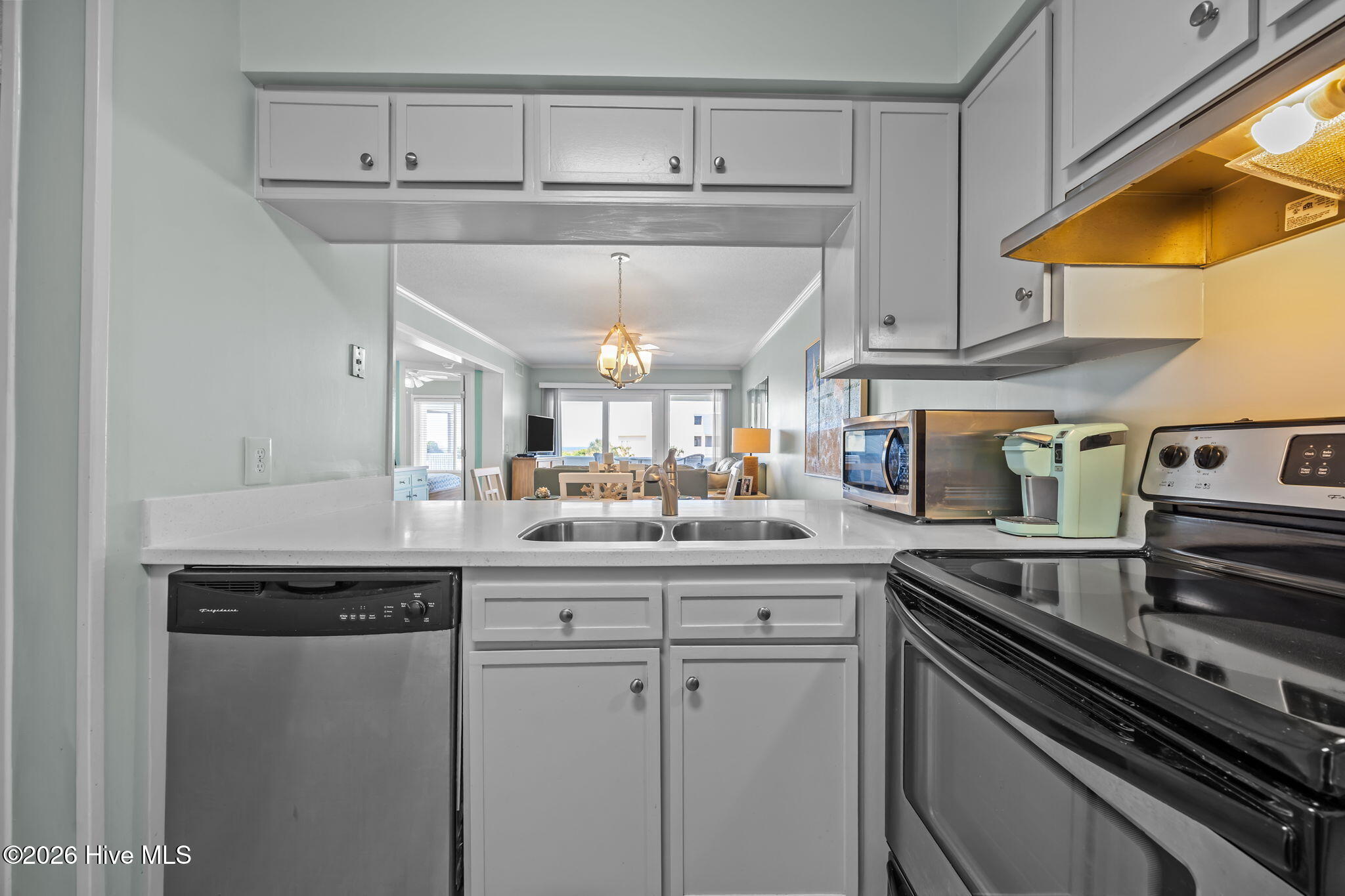 1904 East Fort Macon Road, Unit 280 Atlantic Beach, NC 28512 - Photo 9 of 37 Kitchen Area