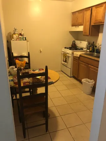 $1,395 | 2411 West Fargo Avenue, Unit 206, Chicago, IL 60645