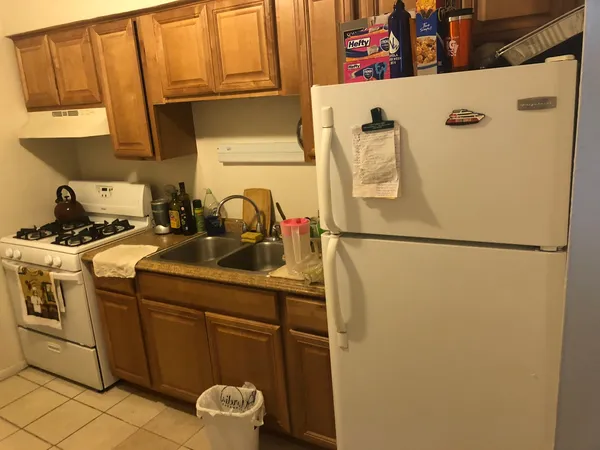 $1,395 | 2411 West Fargo Avenue, Unit 206, Chicago, IL 60645