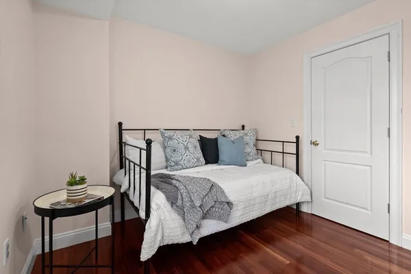 $3,300 | 72 Exchange Street, Unit 1, Waltham, MA 02451
