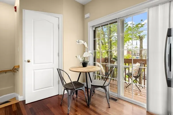 $3,300 | 72 Exchange Street, Unit 1, Waltham, MA 02451