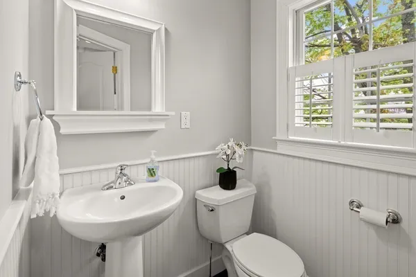 $3,300 | 72 Exchange Street, Unit 1, Waltham, MA 02451