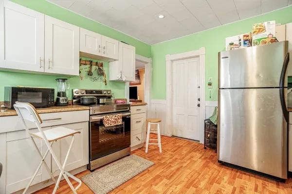 $549,900 | 242 Pine Street, Gardner, MA 01440