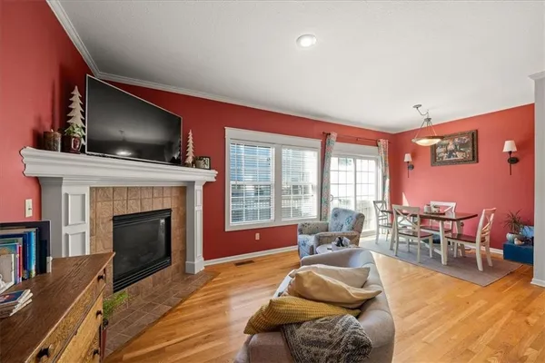 $340,000 | 2904 Howell Street, North Kansas City, MO 64116
