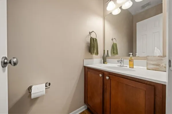 $340,000 | 2904 Howell Street, North Kansas City, MO 64116