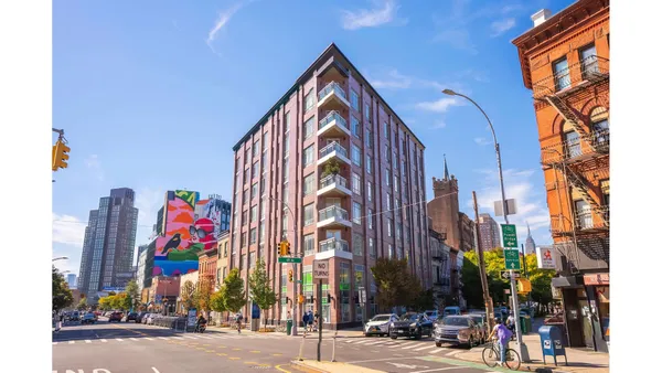 $995,000 | 10-63 Jackson Avenue, Unit 6G | Long Island City