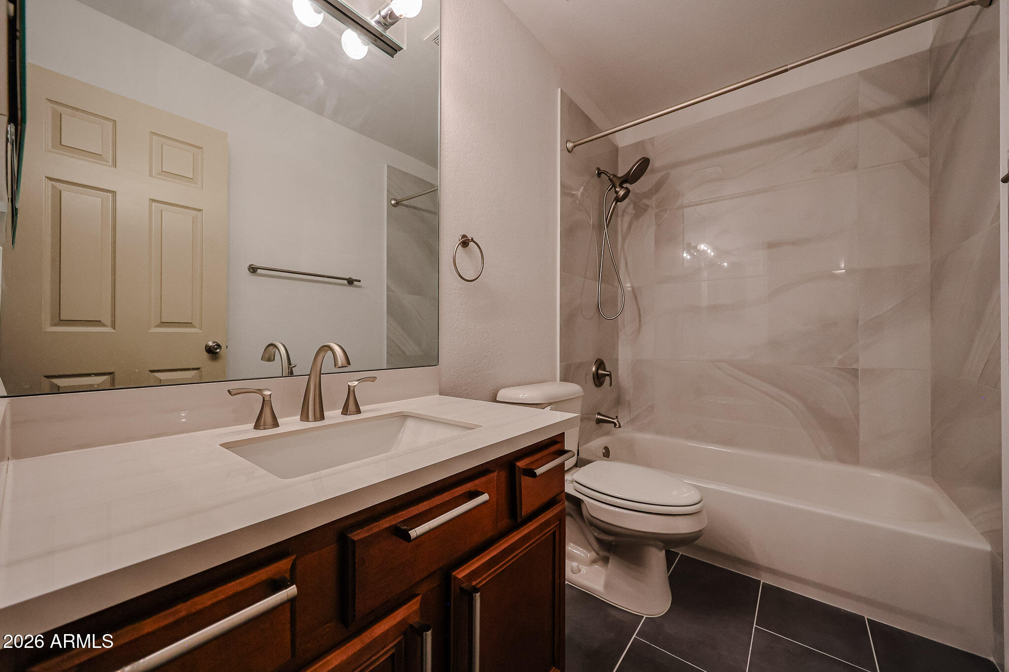 1402 East Guadalupe Road, Unit 216 Tempe, AZ 85283 - Photo 18 of 24 Hall bath