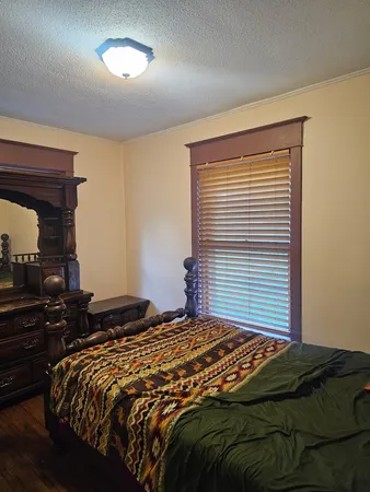 $900 | 809 West 4th Street, Sterling, IL 61081