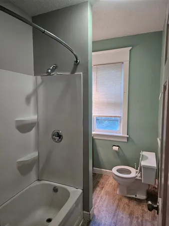 $900 | 809 West 4th Street, Sterling, IL 61081