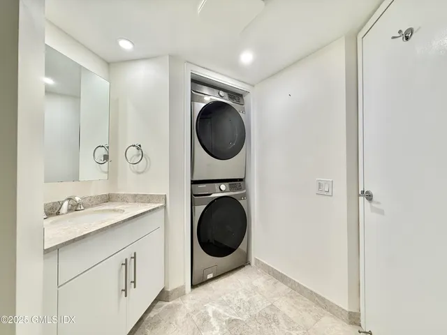 $399,000 | 25 Forest Street, Unit 8C, Stamford, CT 06901