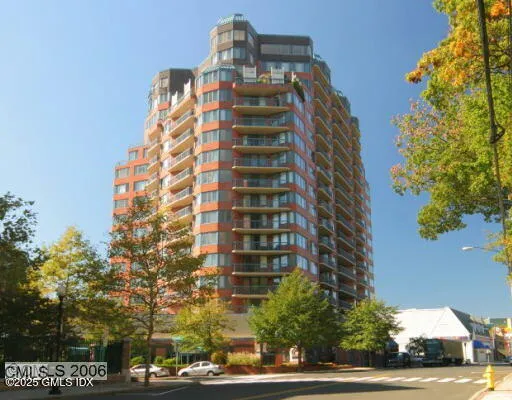 $399,000 | 25 Forest Street, Unit 8C, Stamford, CT 06901