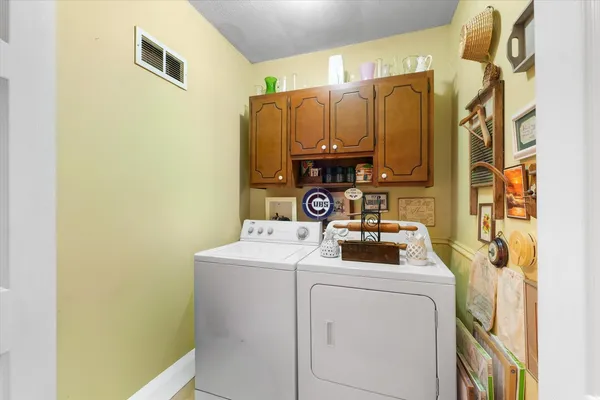 $59,000 | 101 South Vermilion Street, Indianola, IL 61850