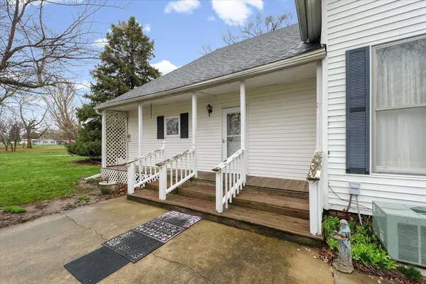 $59,000 | 101 South Vermilion Street, Indianola, IL 61850