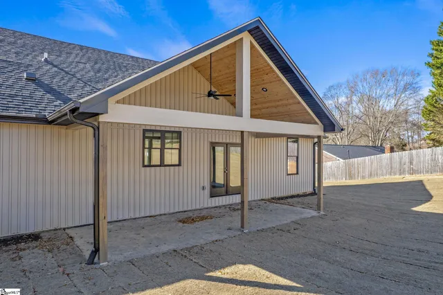 $540,000 | 222 Lake Forest Circle, Easley, SC 29642